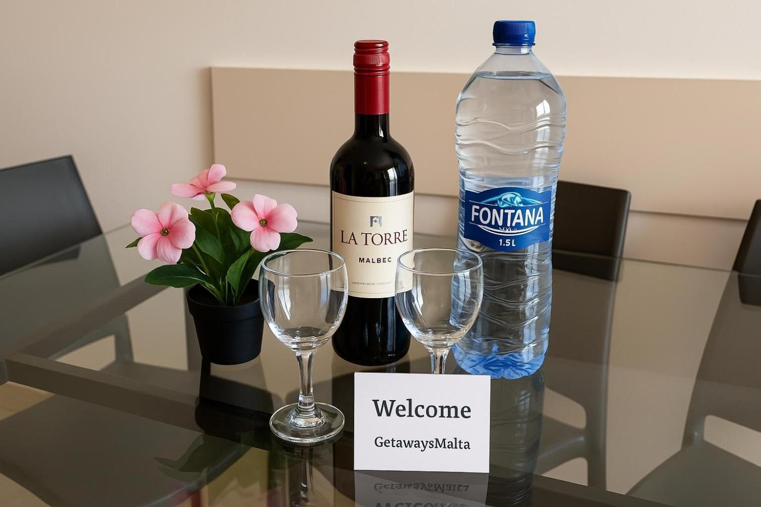 Blue Harbour 2 Bedroom Seafront Apartments With Stunning Seaviews - By Getawaysmalta St. Paul's Bay Ngoại thất bức ảnh